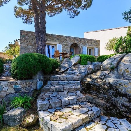 U Piazzale Villa Santa-Reparata-di-Balagna Eksteriør billede